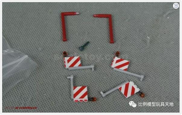 支撐腿，警示燈，警示牌等。
